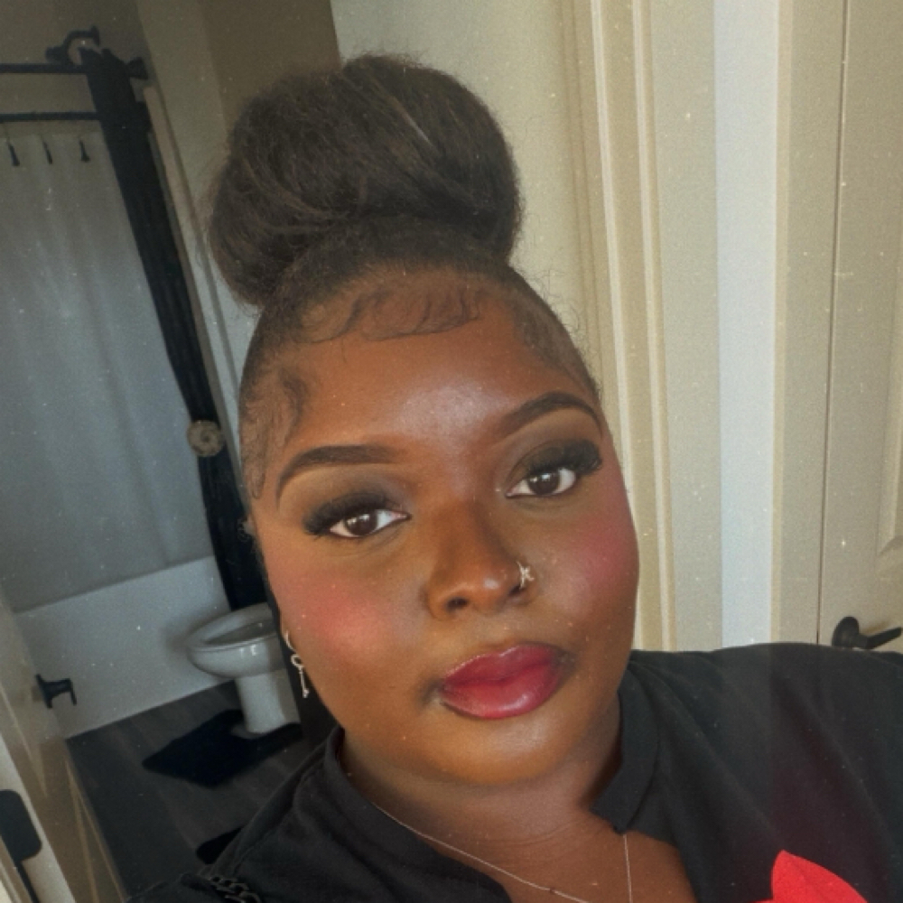 Brow Wax at Sheika Scissorhands in Chester, VA