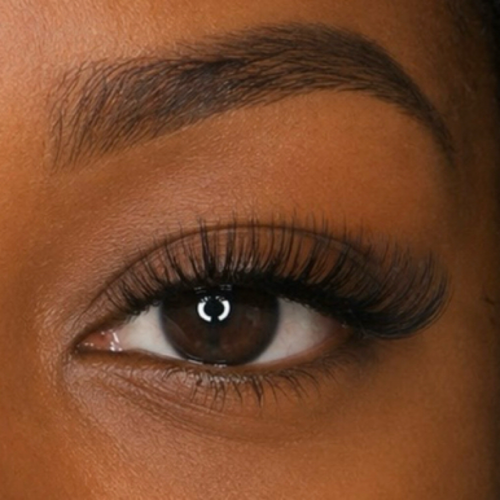 Quick Set Fullset Lash Extentions at Skin Flip Aesthetics by Nurse O in Woodlawn, MD