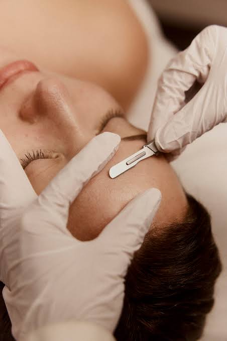 Dermaplane Facial