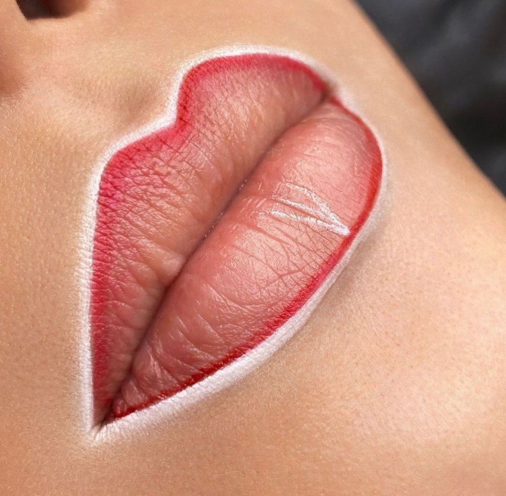 Lips Liner