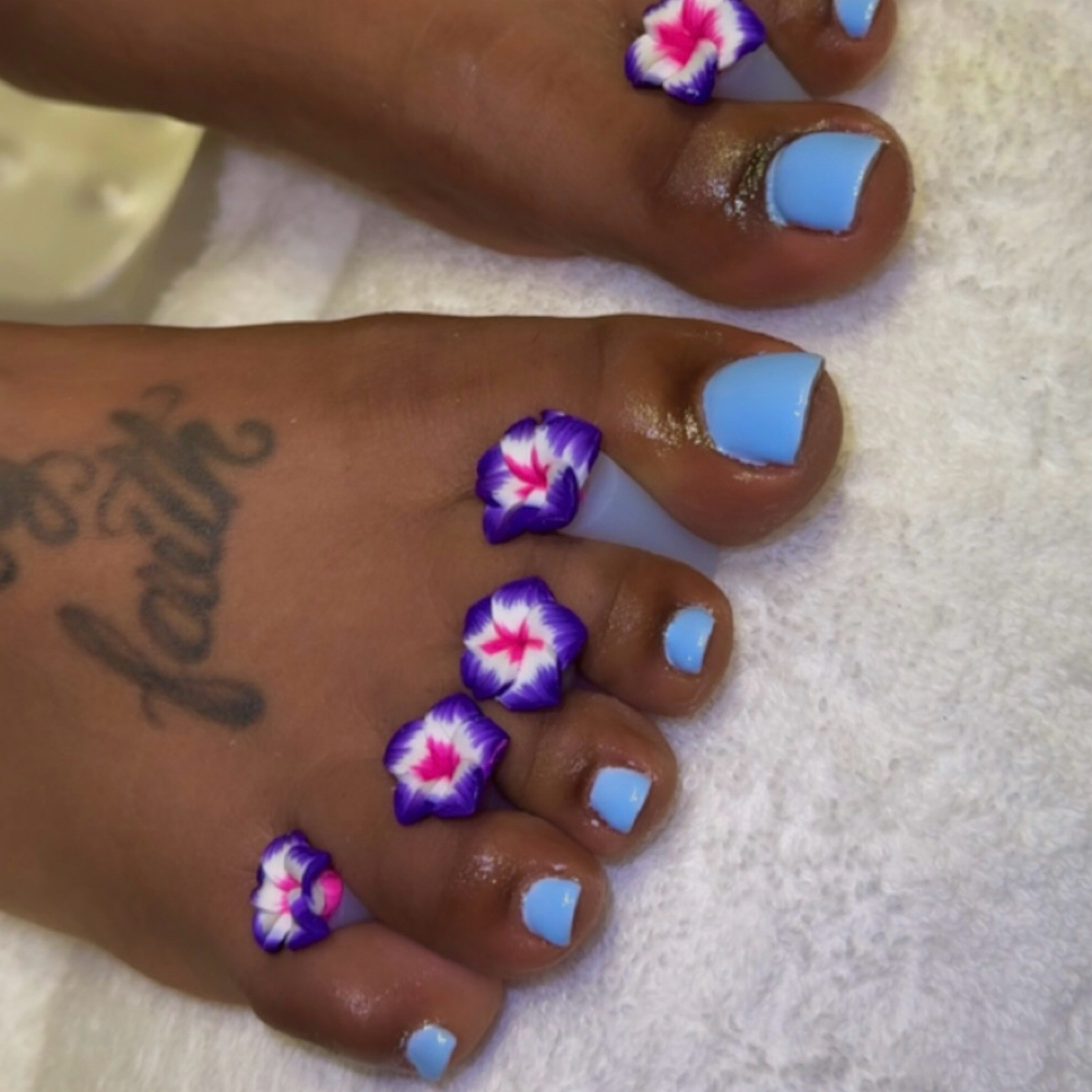 Pedicure at Opulence Beauty Bar in Aliquippa, PA