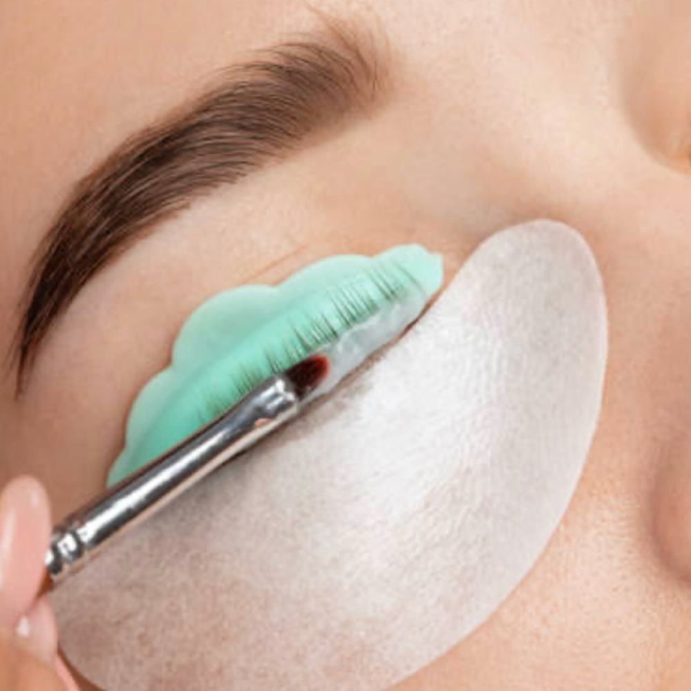 Lash Lift & Tint at Nyx Nails LLC in Loudon, TN