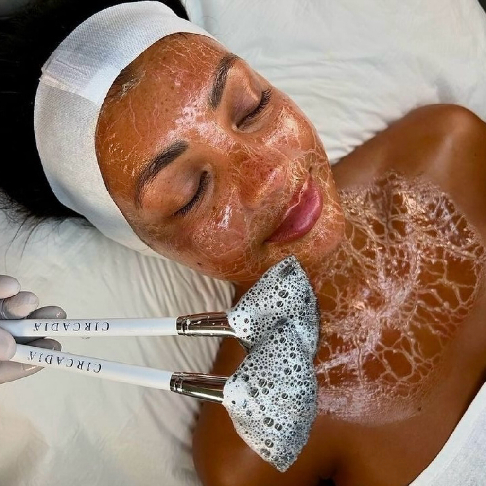 𝑂2XYGEN FACIAL at NAKED FACIALS | HAÚTE ARTISTRY in The Colony, TX