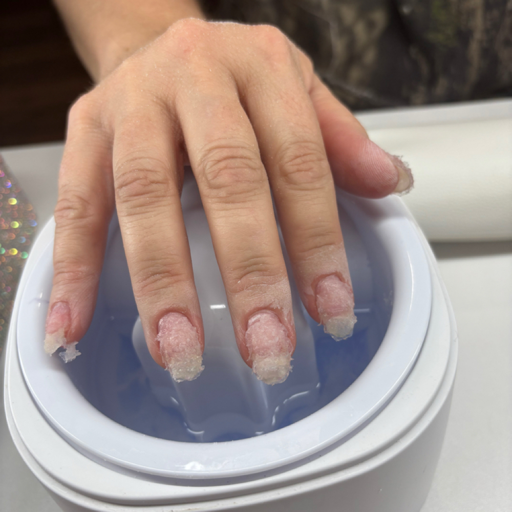 Soak off at Madyson Manuel in Larose, LA