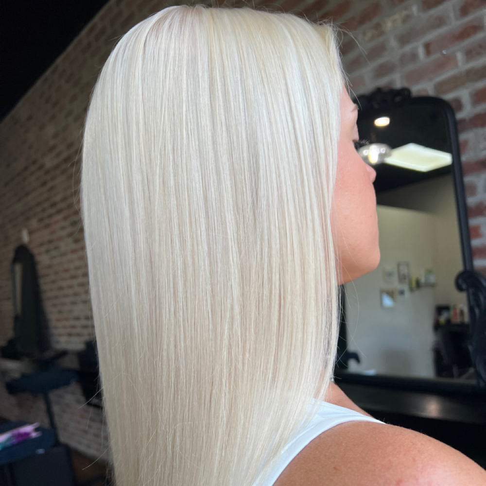 3 Hour Service at Baroque Salon in Highwood, IL