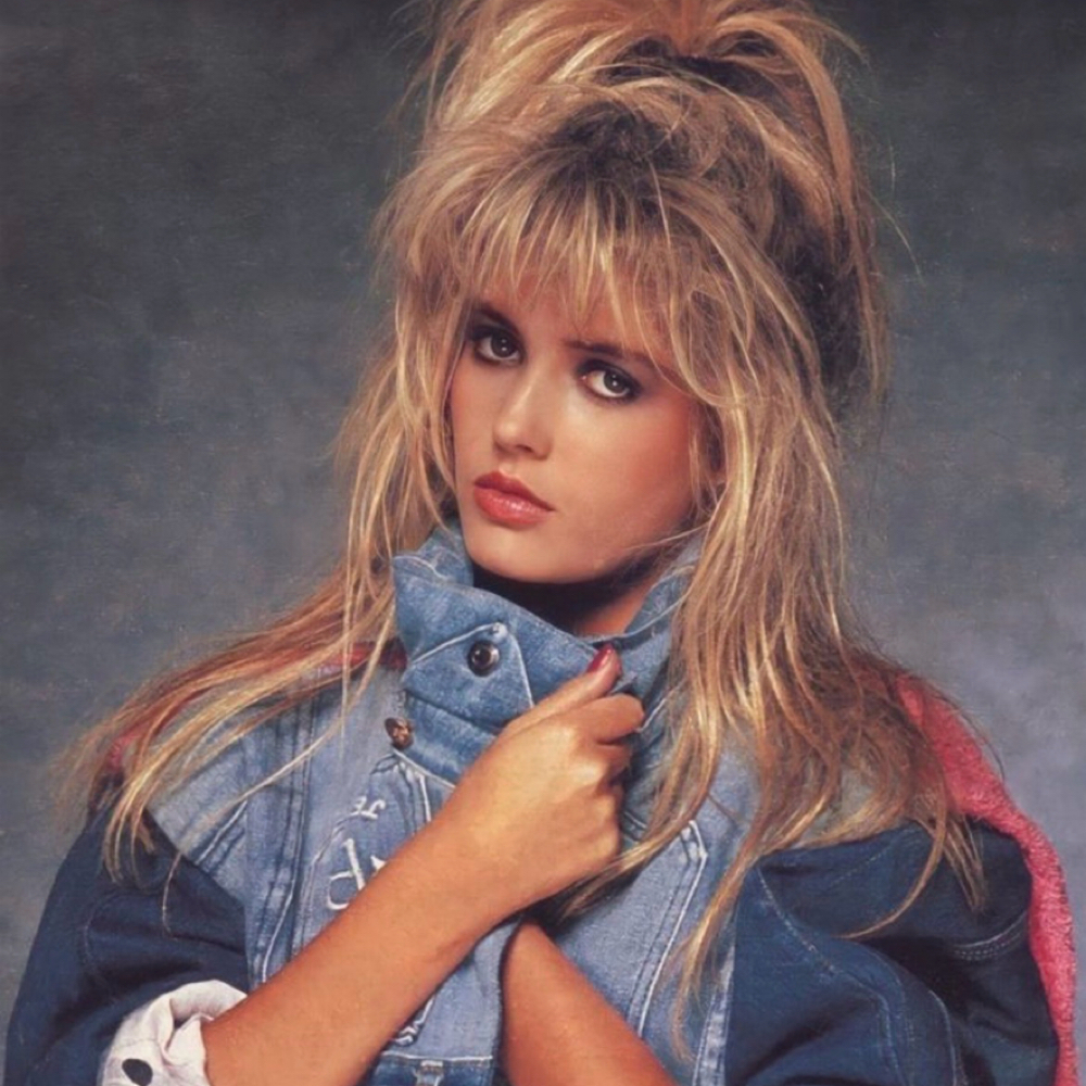 Half Head Foil Highlight & Cut at Shapeshifter Beauty in Milwaukee, WI