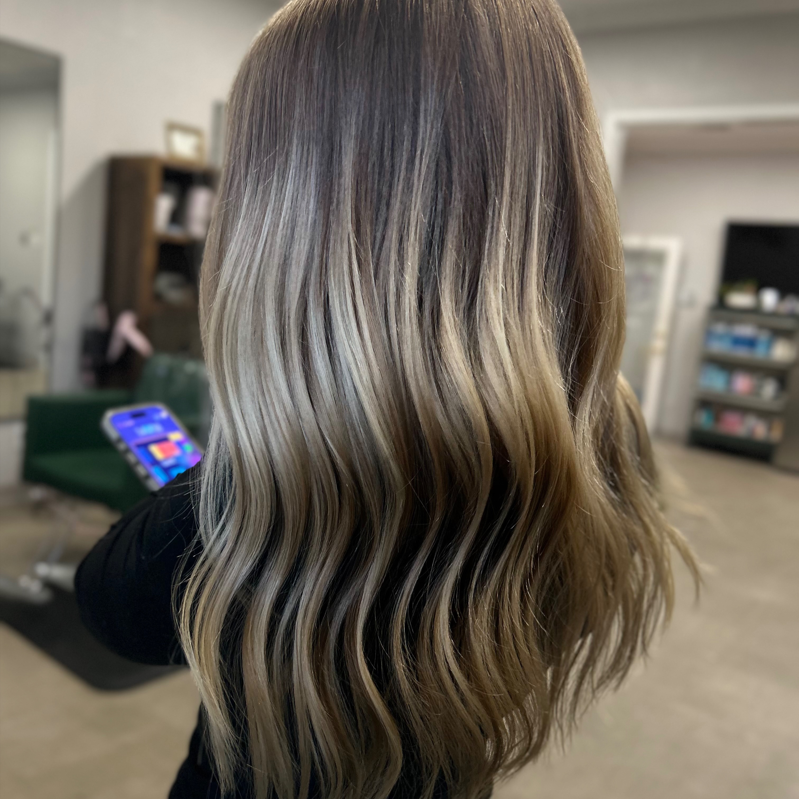 Women's Haircut πββοΈ at The Hair Lounge in hurst, TX