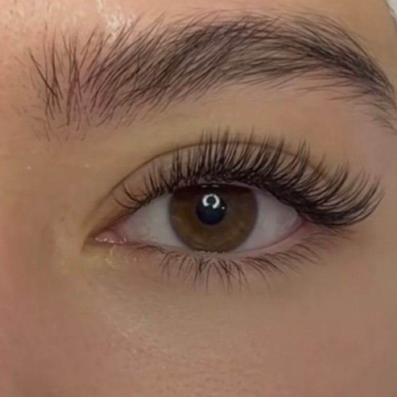 Hybrid Lash Extensions at Peach Blossom Beauty Co in Camas, WA