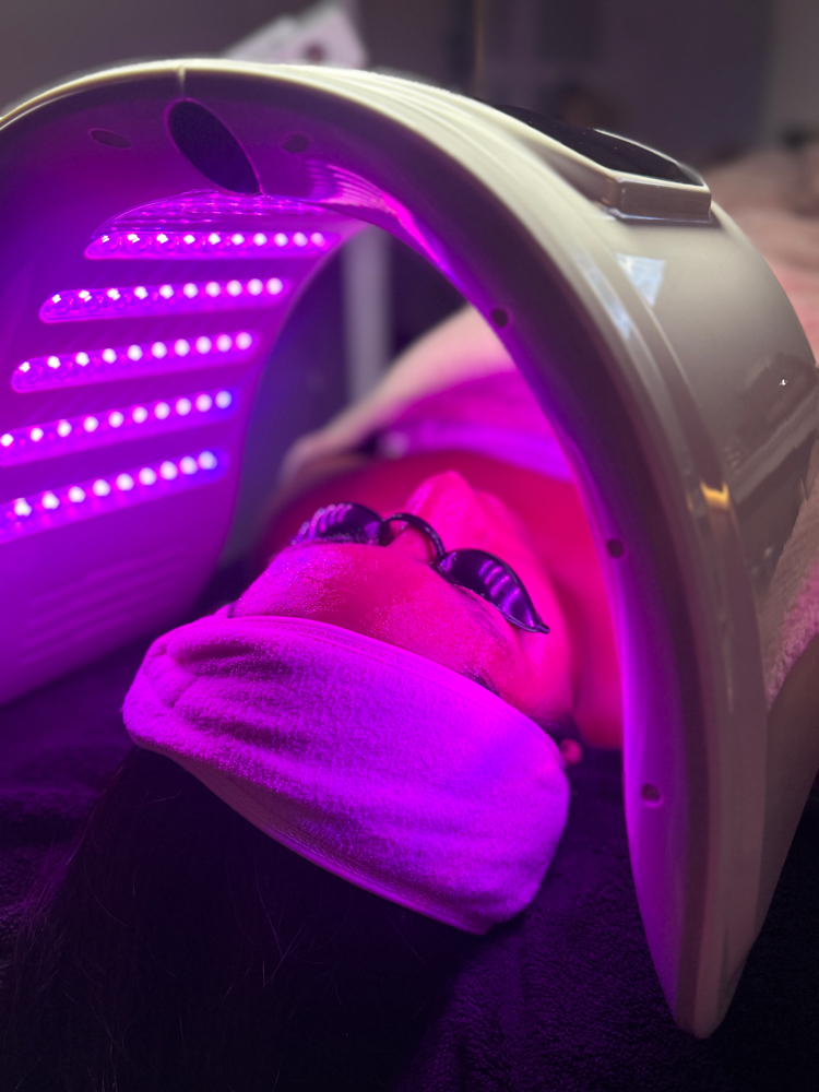 Custom Blend LED Facial