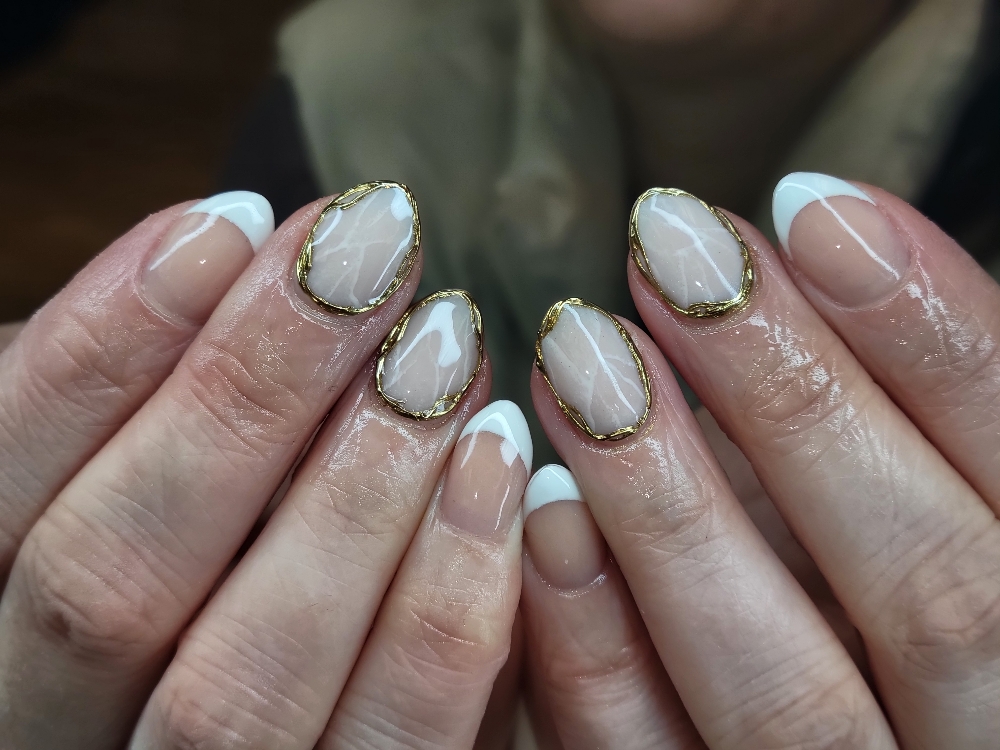 SHORT ACRYLICS + DESIGN