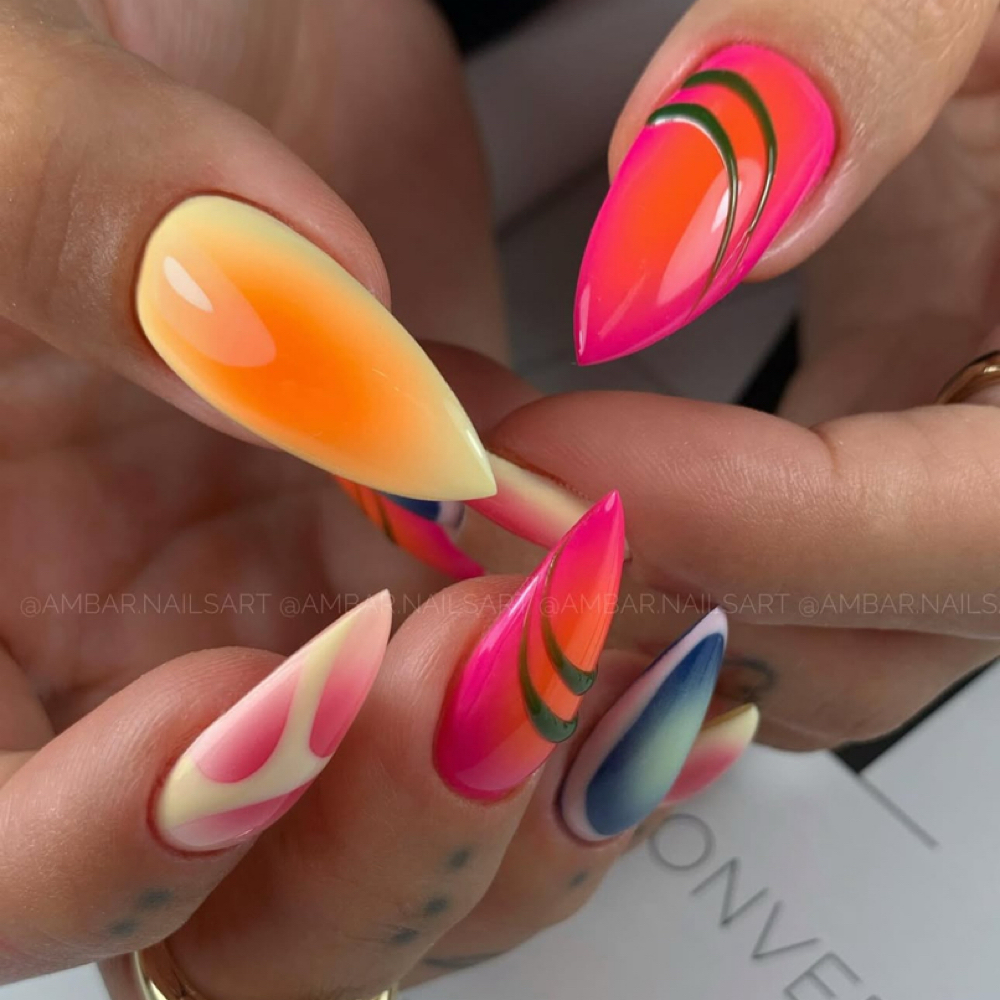 Poly Gel Medium Long (1 Solo Color)