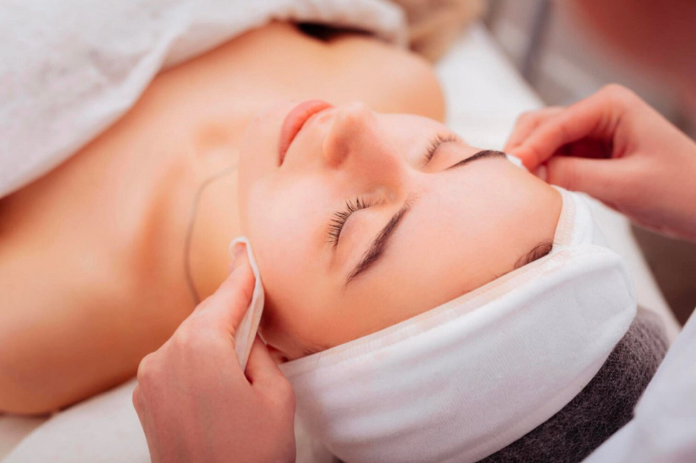 New Client Facial and Consult