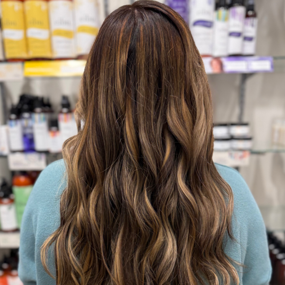 Single Color+Full Custom Highlight at HairByLauraNeveau in Bourbonnais, IL