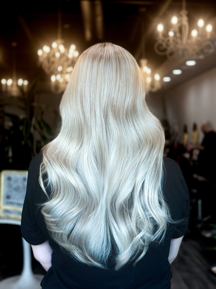 Bleach Rotuch 6-12 Weeks at Sergio Felix beauty in Fullerton, CA