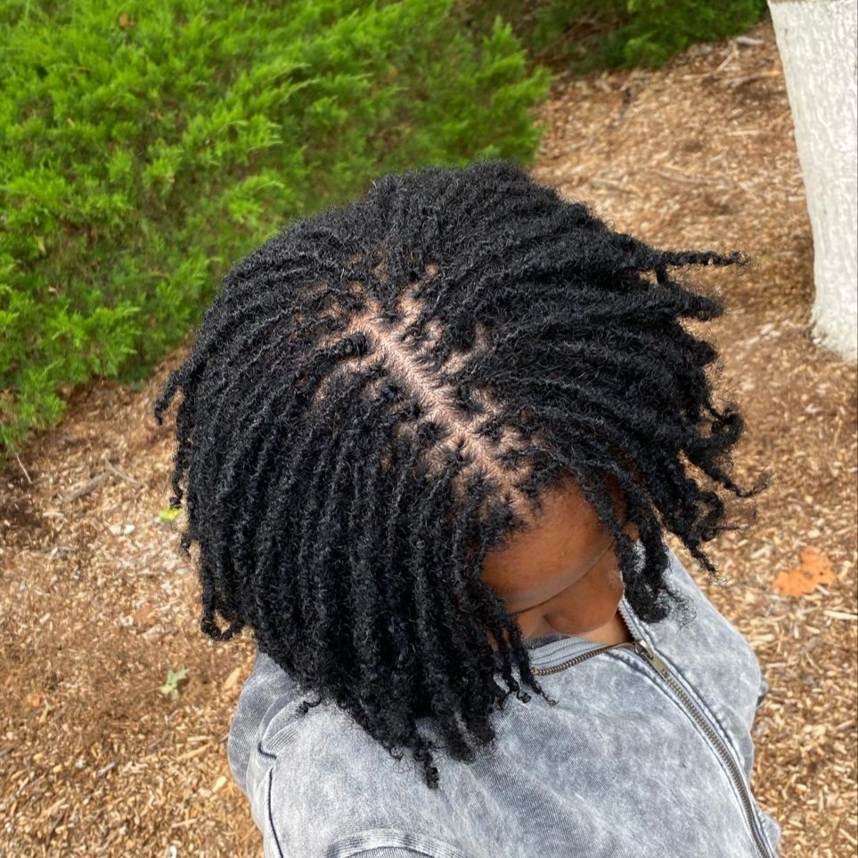 Smedium/Small Loc (Interlock) at Naturally Crisp in Greensboro, NC