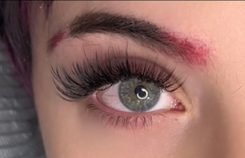 Wispy Lash set Add On (lash spikes)