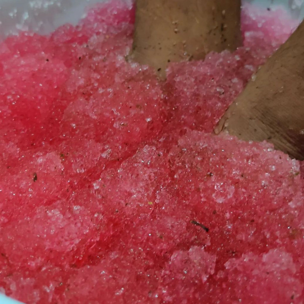 Jelly Soak (Add On) (Pedicure Only) at Pops Polish in Terre Haute, IN