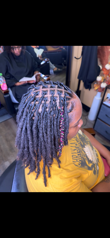Loc Sprinkles✨ (1) Loc • up to 8”