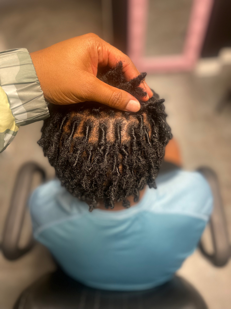 Kids Retwist - Up To 75 Locs