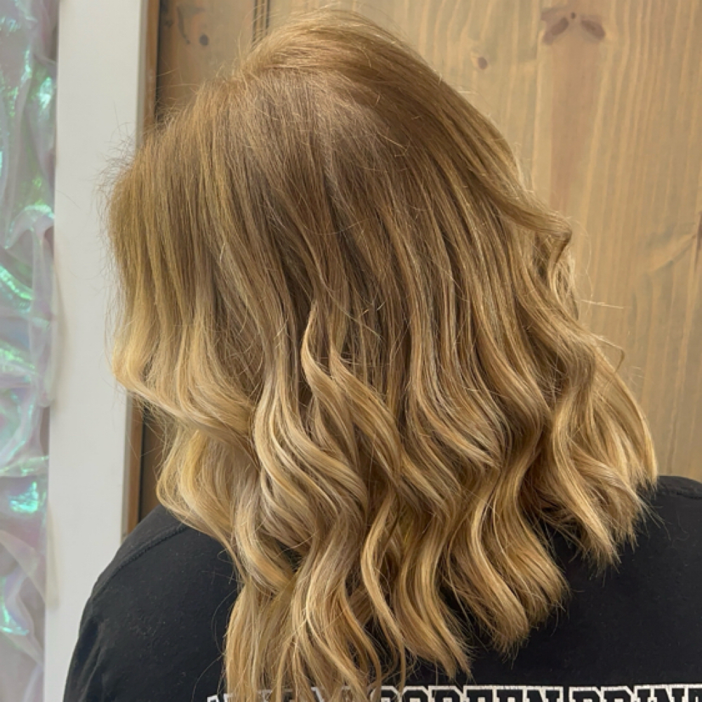 Clear Gloss Or Toner Refresh at Beauty by Lexi Heiar in Athens, TX