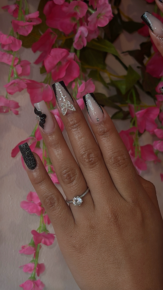 Acrilic Nails Large at CaroLiz Beauty Salon LLC in Cincinnati, OH