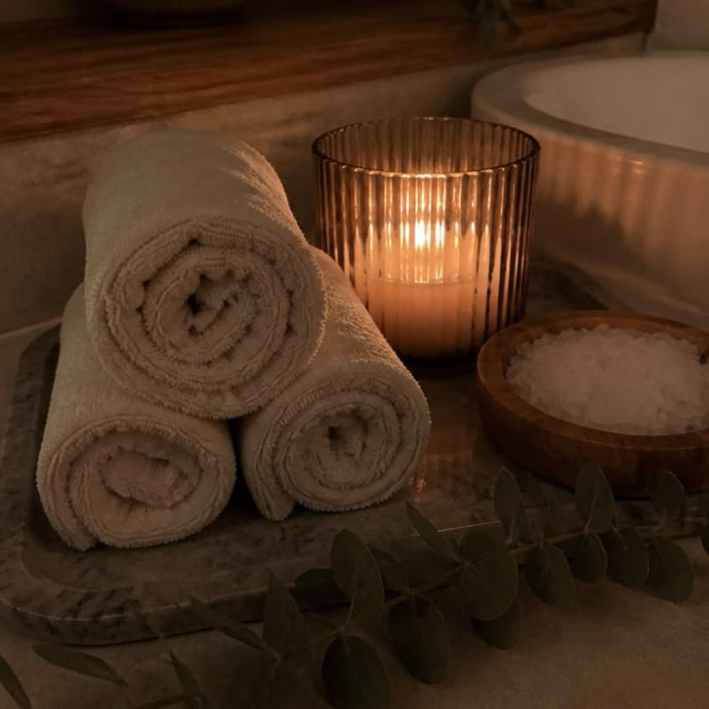 COMBO: LASH FILL + FACIAL (1HR) at Sunday Studio Lash & Co. in Moraga, CA