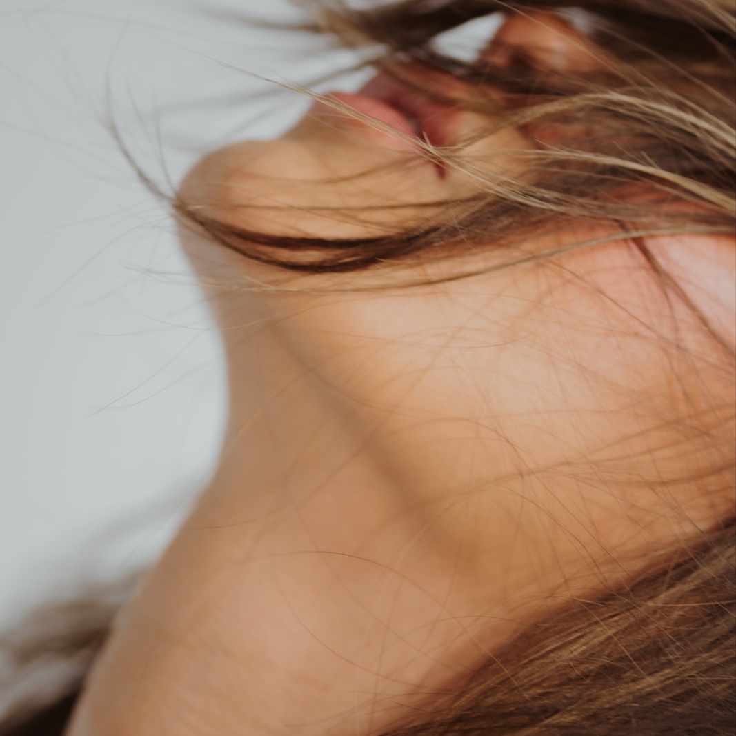 Mini Blonding + Haircut