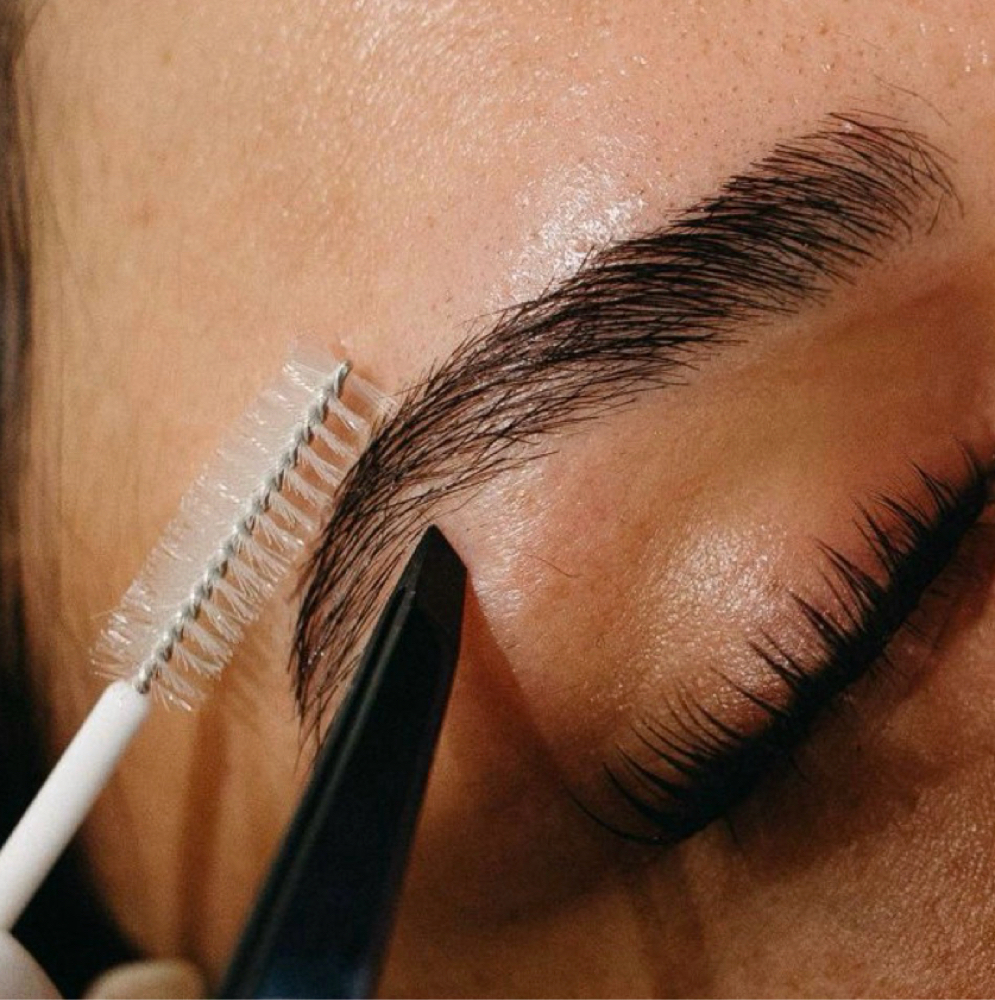 Eyebrow Shape & Wax at Linny @ Blade Babes Aesthetics in Hernando, MS