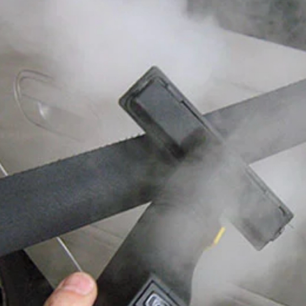 seatbelts steaming at jaysmobiledetail_ in fort worth, TX