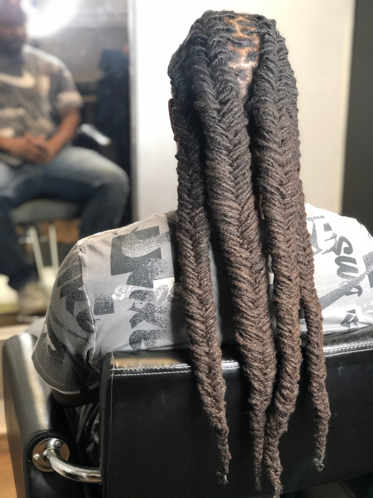 Loc Retwist | 3 Hrs