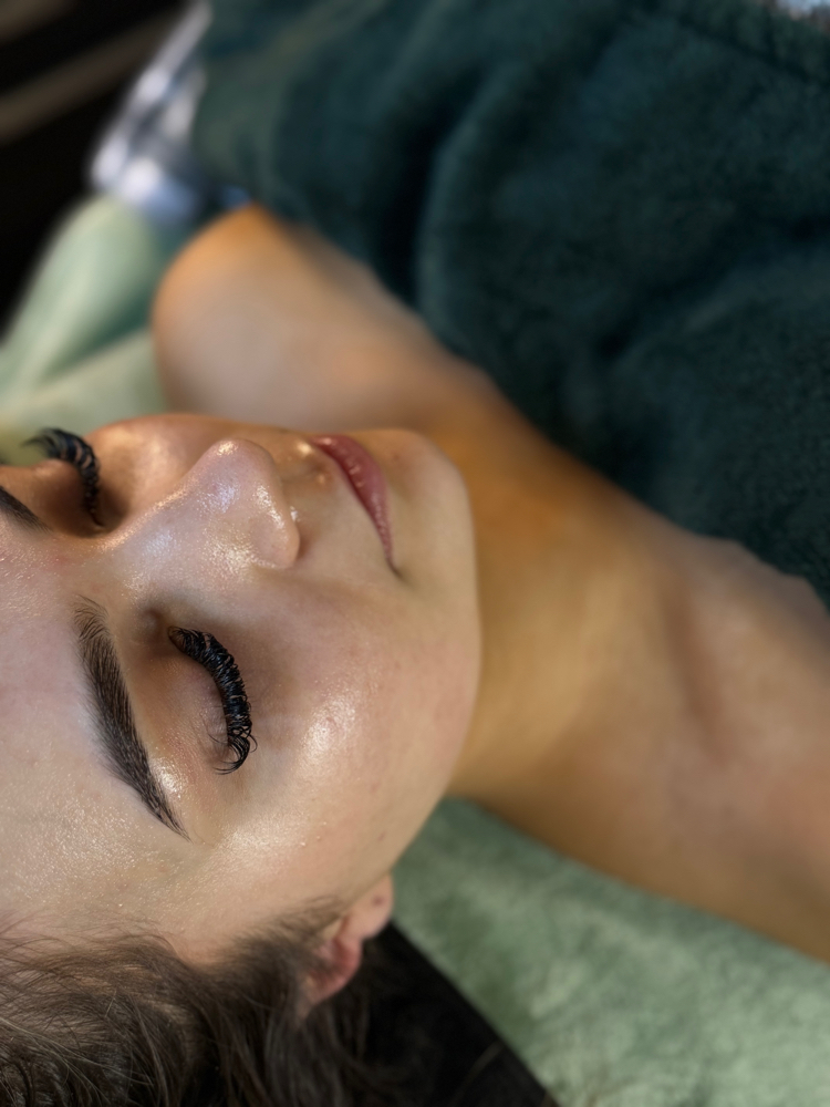 Advanced Rejuvenation LED Facial
