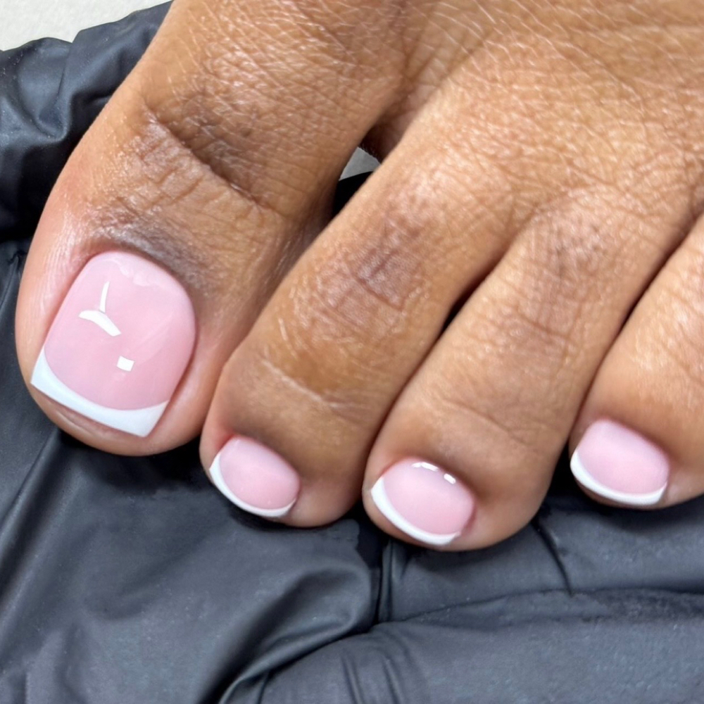 Pedicures at Majestic Phoenix in Dublin, VA