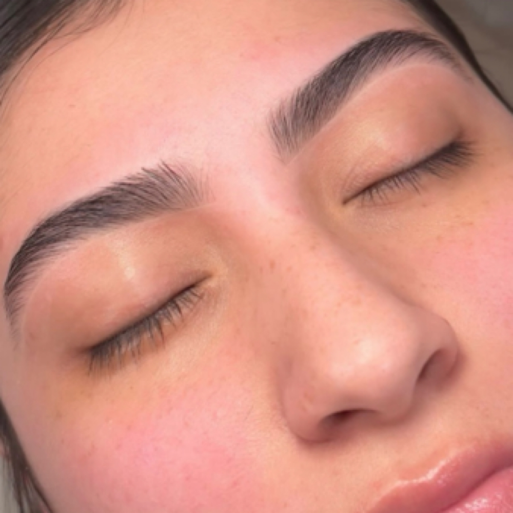 Brow thread at Eleganza Beauty Bar in Lufkin, TX