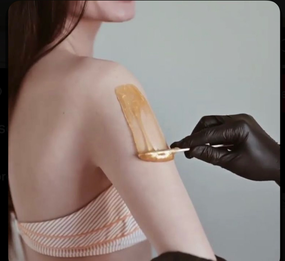 Arms (half) at Skinhours in Kenilworth, NJ