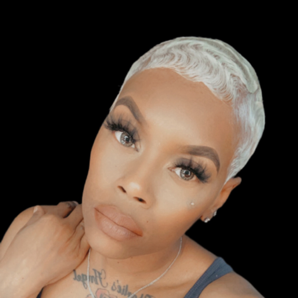 Soft Glam at Resilient Crown in Milwaukee, WI