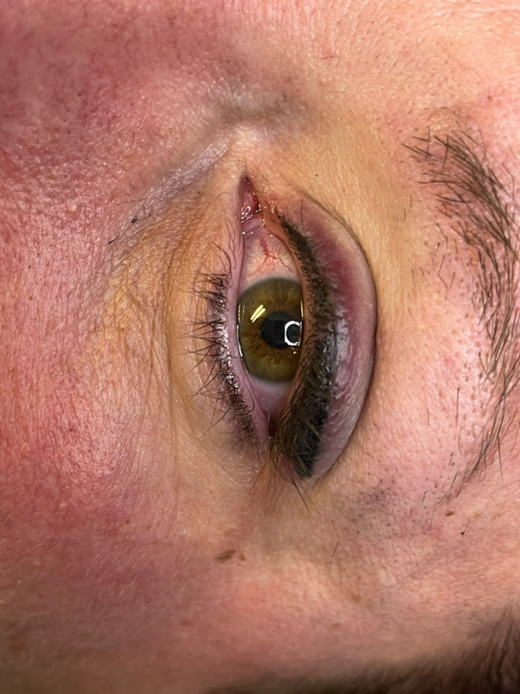 Eyeliner Top And Bottom