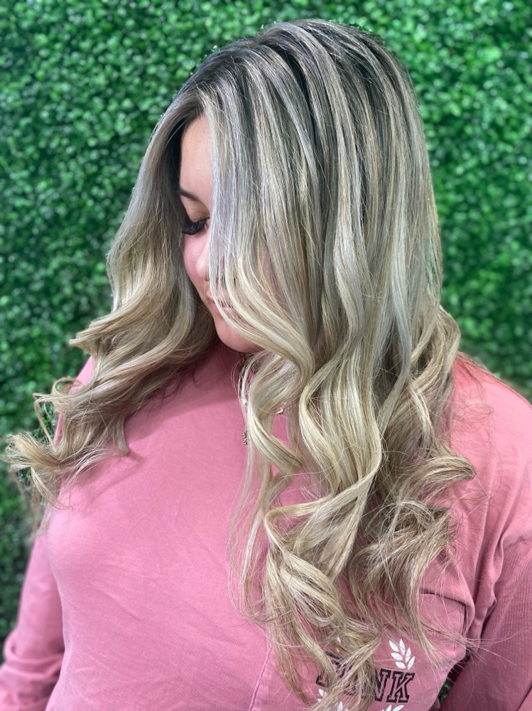 Heavy Blonding/ Baylayage W/ Cut
