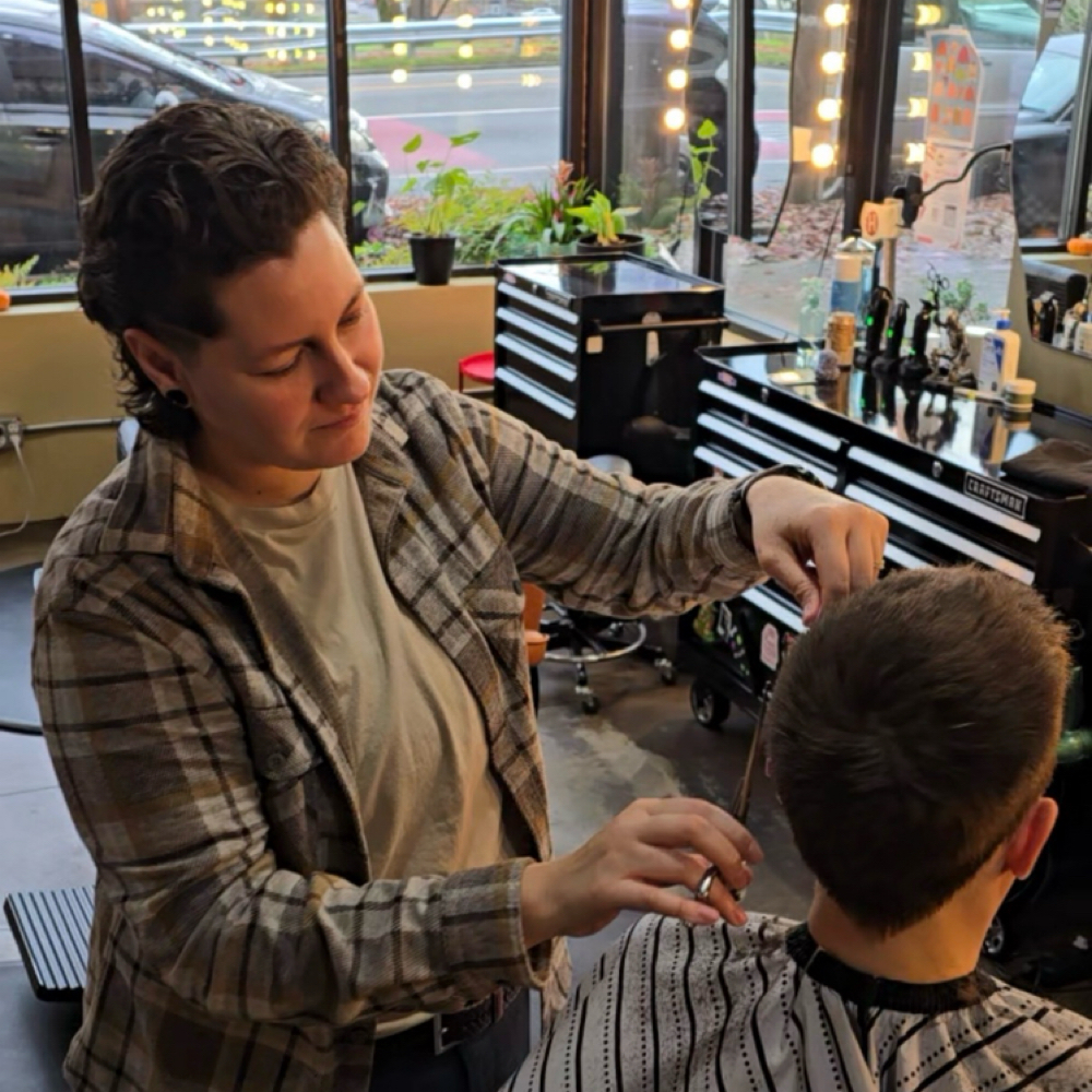 Haircuts at Leo The Barber in Seattle, WA