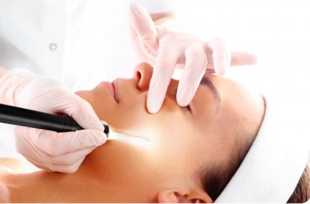 Dermaplane /Glow Facial