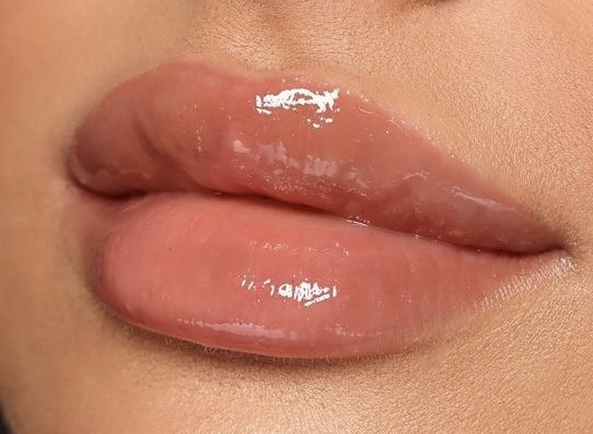 Lip Blush Touchup