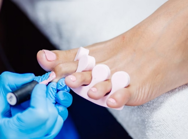 Shellac Pedicure