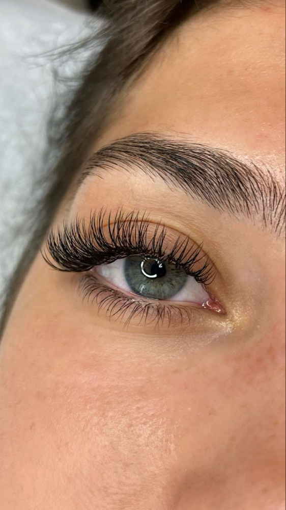 Hybrid Eyelash Extensions Fill