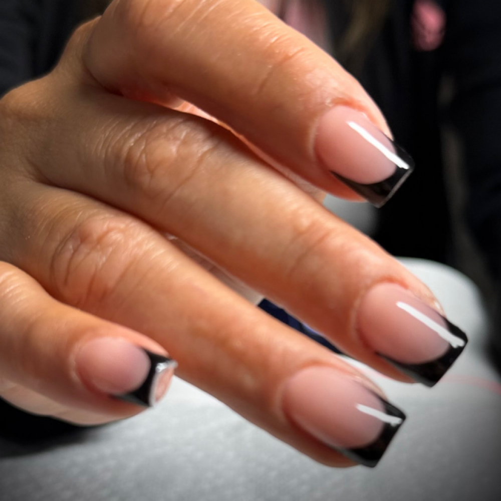 Set Acrilico at Leita Beauty Studio in Louisville, KY