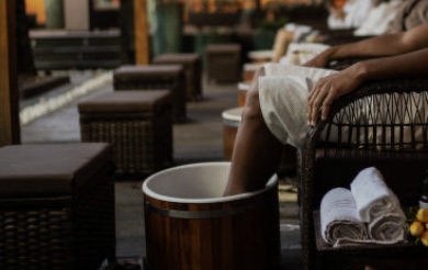 Foot Detox + Reflexology Massage