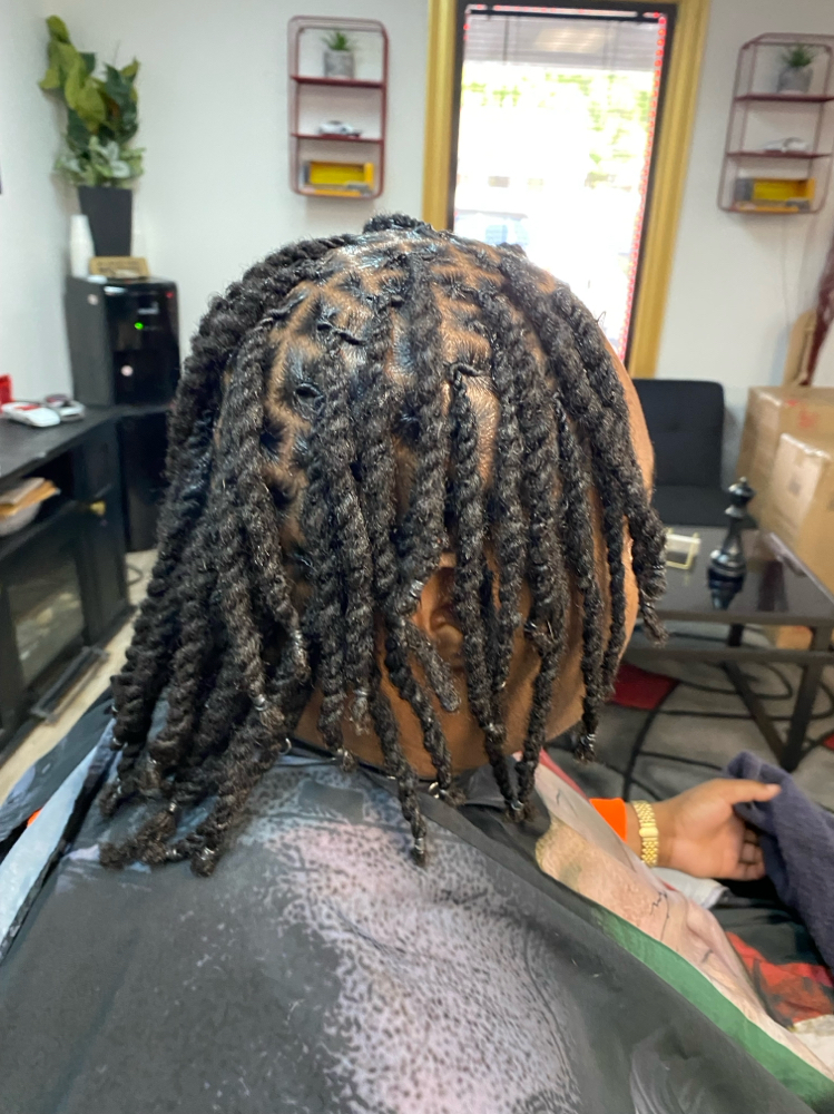 Retwist w/ Style (shoulder lenght) at Loxx By Lex in Atlanta, GA