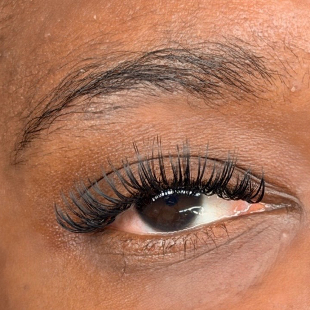 Natural Set at Amazing Lash by Yon LLC in New Orleans, LA