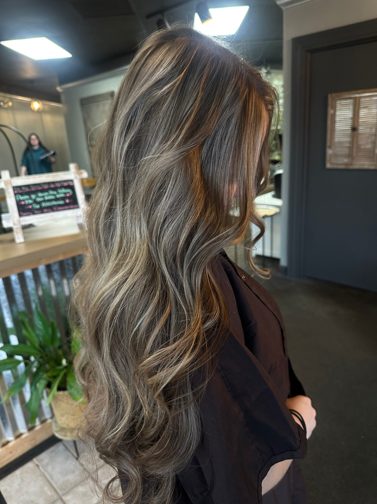 Luxury Hair Style at Hunters Beauty Haven in Warren, OH