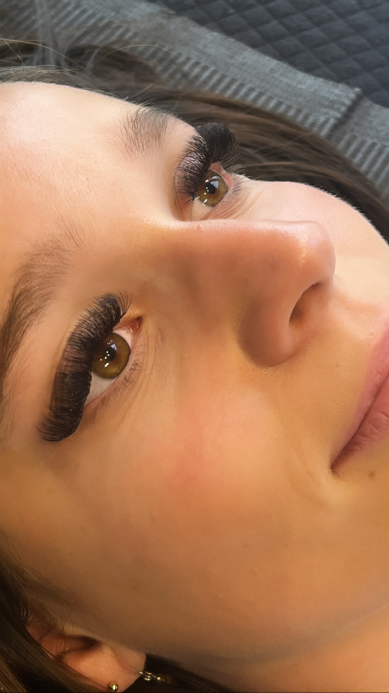Mega Volume Eyelash Extension Set