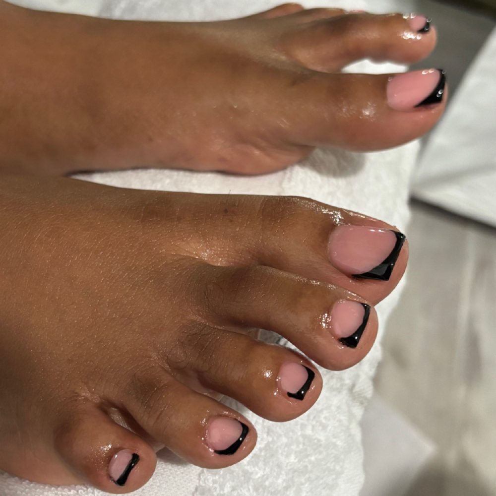 French Pedi 👣🫧 at Nail Love Studio in Orland Hills, IL