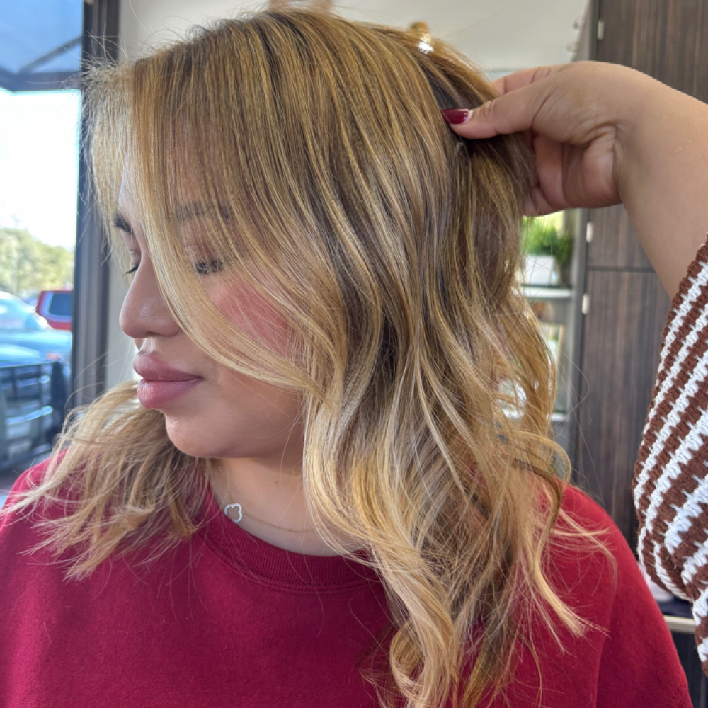 BLONDING - HAIRLINE at TREND LAB Salon & Education in San Antonio, TX